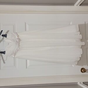 David's bridal 4 white strapless dress